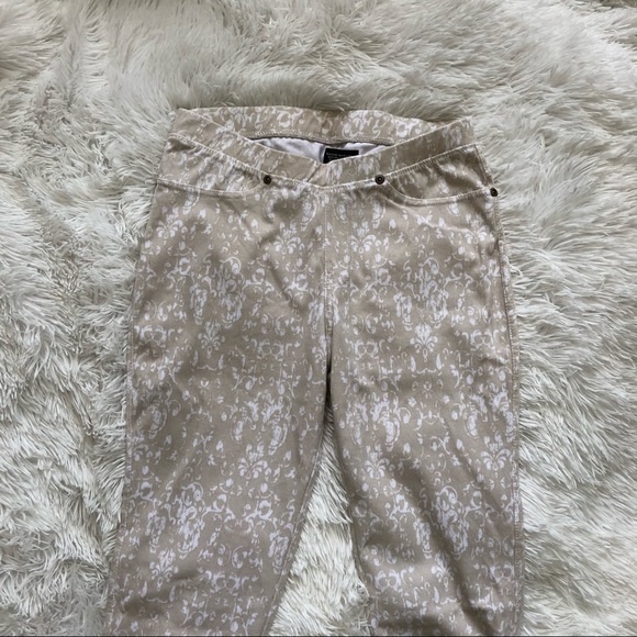 NWOT Jeggings Damask Print - Picture 2 of 6
